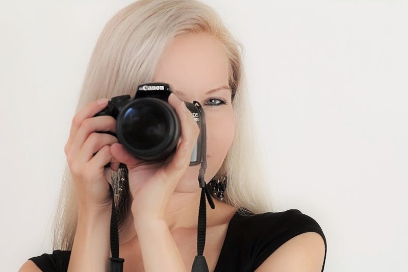 Female model photo shoot of Photos by Rita Szecsko