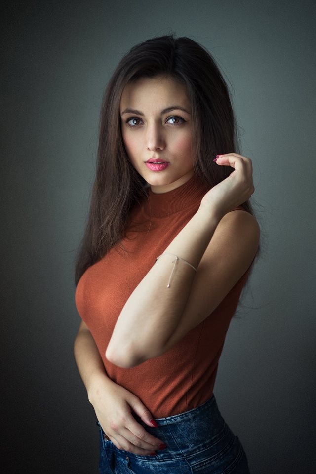 Female model photo shoot of Tereziieta