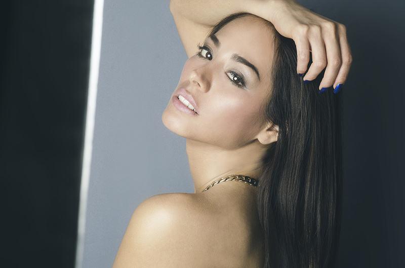 Female model photo shoot of Mayli Andrade Marquina in Lima, Peru