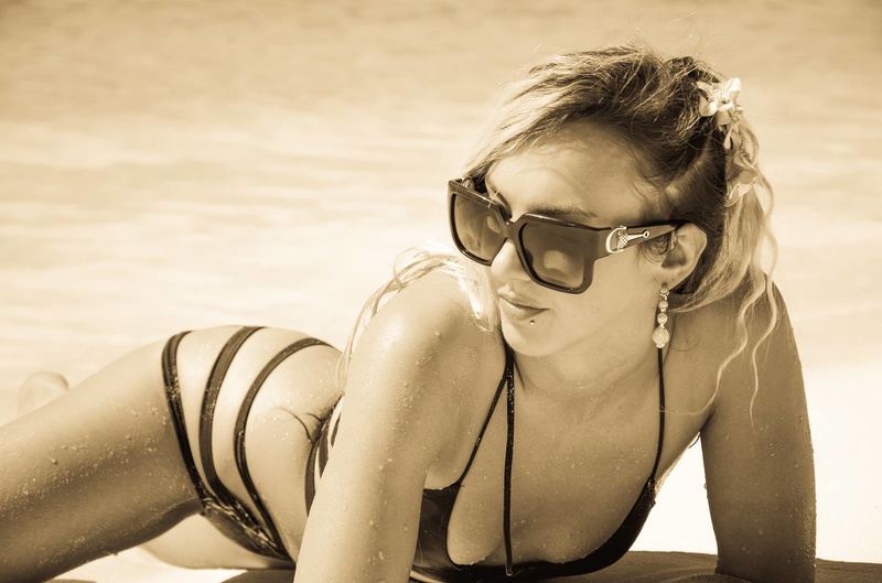 Female model photo shoot of kilLa baBy in princess resorts, mexico