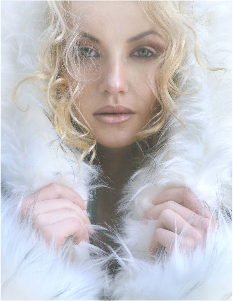 Female model photo shoot of Anya Areva