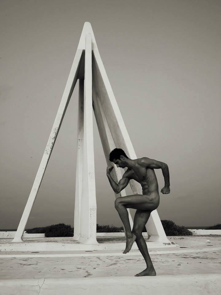 Male model photo shoot of FELIX DEL RINCON