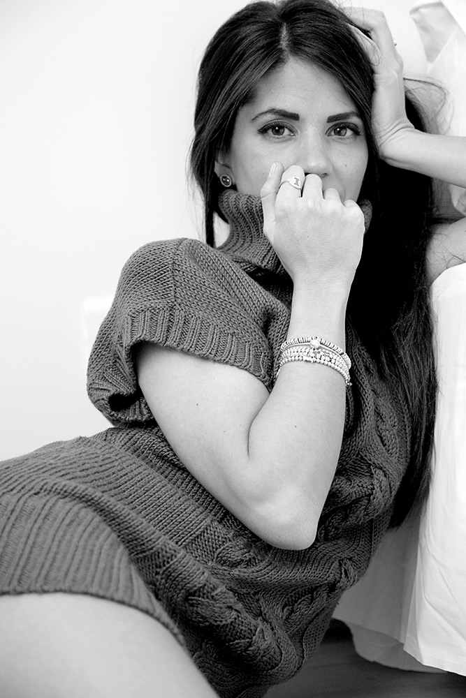 Female model photo shoot of Ire_Iris_ in Milan