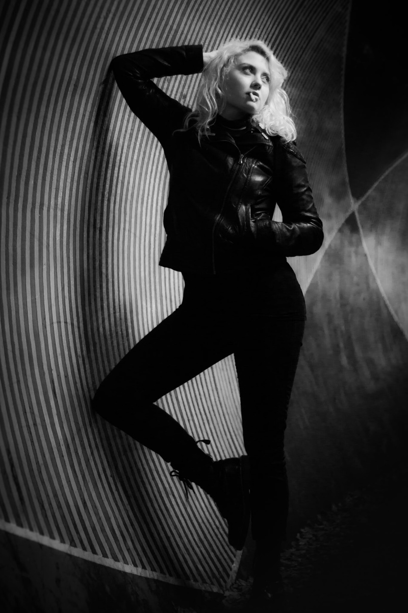 Female model photo shoot of Lisa D Images