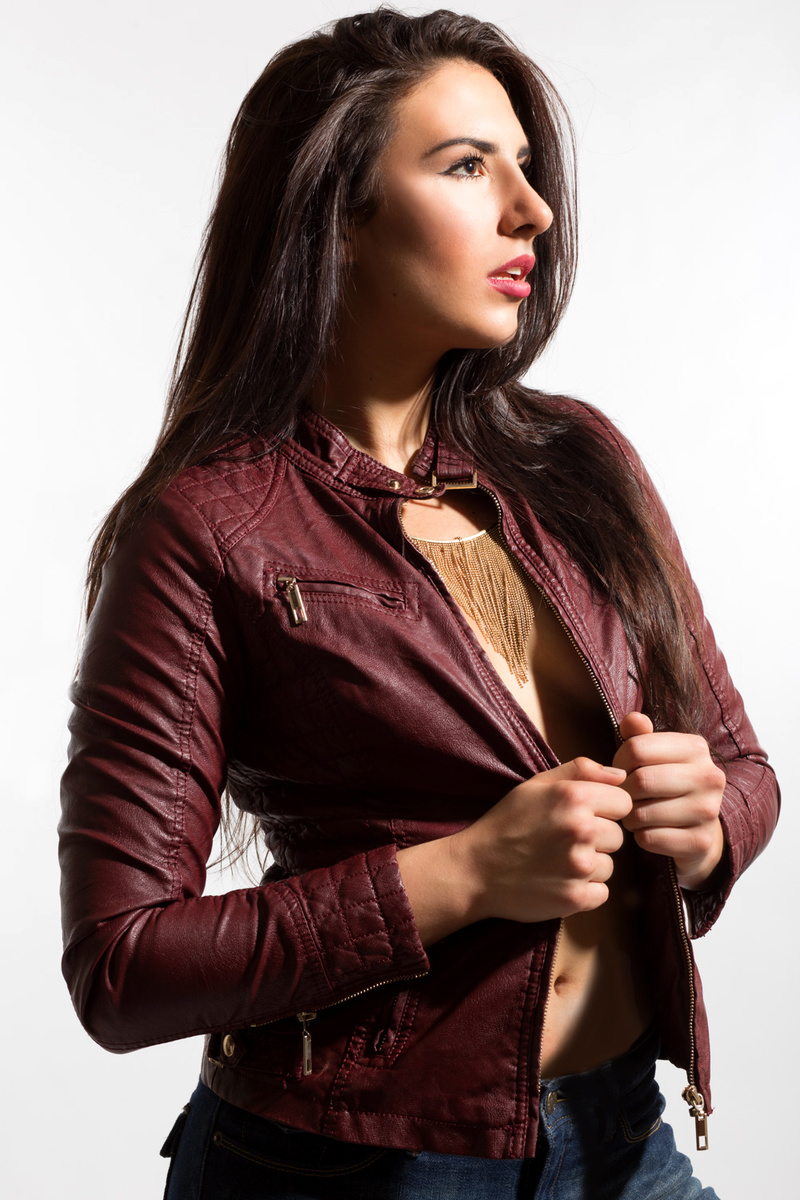 Female model photo shoot of Christina Dobre