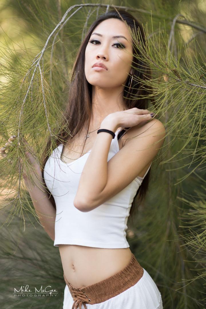 Female model photo shoot of Heyitspheebs 