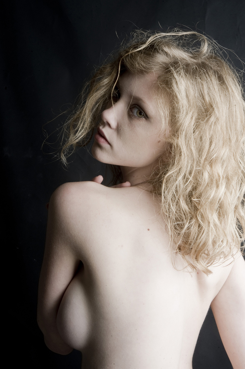 Female model photo shoot of Sylwia_Z