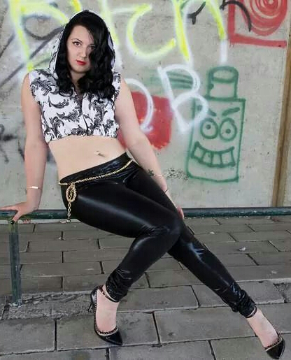 Female model photo shoot of Donjai Fashion