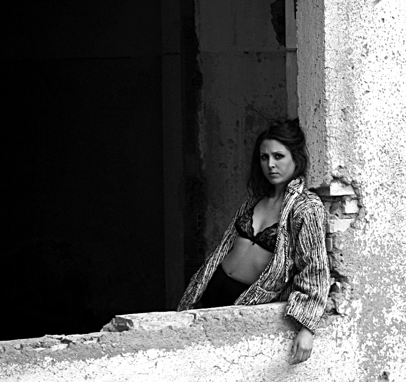Female model photo shoot of Lyah in Rome