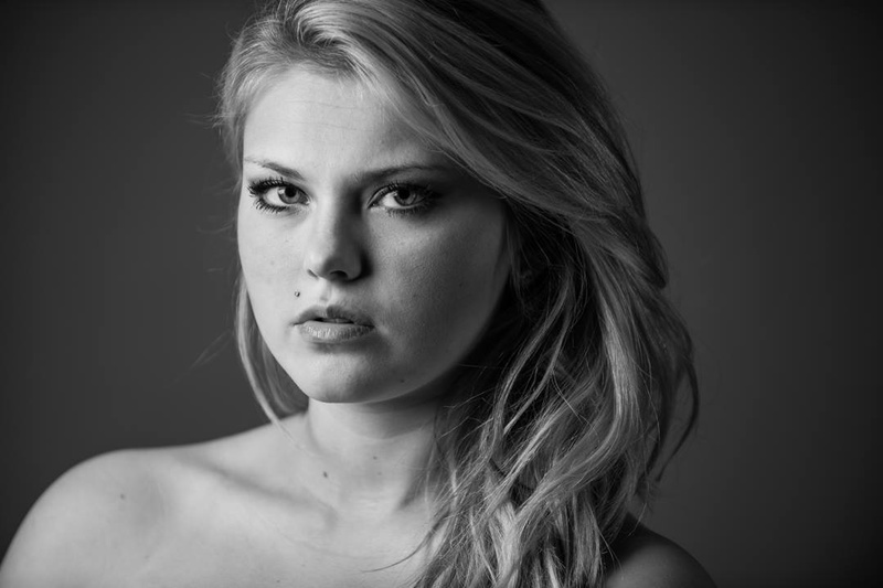 Female model photo shoot of AlysBest