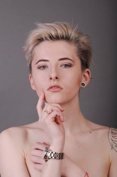 Female model photo shoot of Sophie H