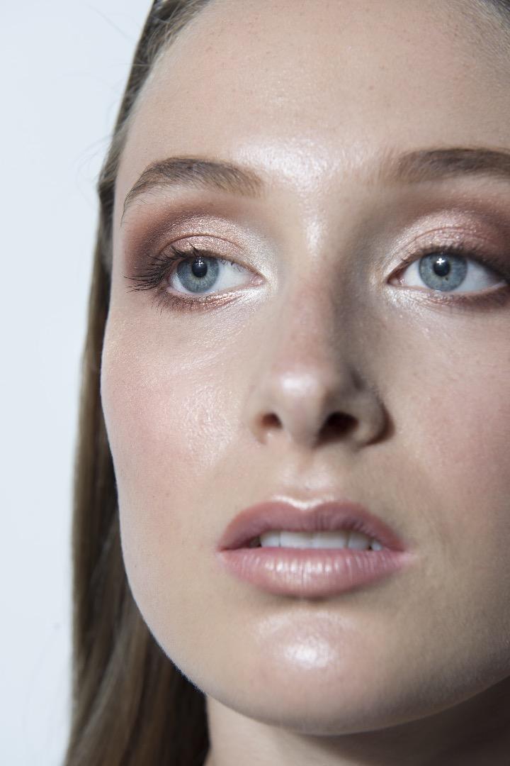 Female model photo shoot of Phoebe Phillips- in lightdrop studios