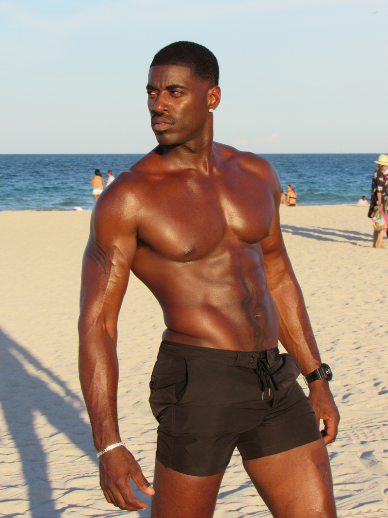 Male model photo shoot of The Fitness Worldwide