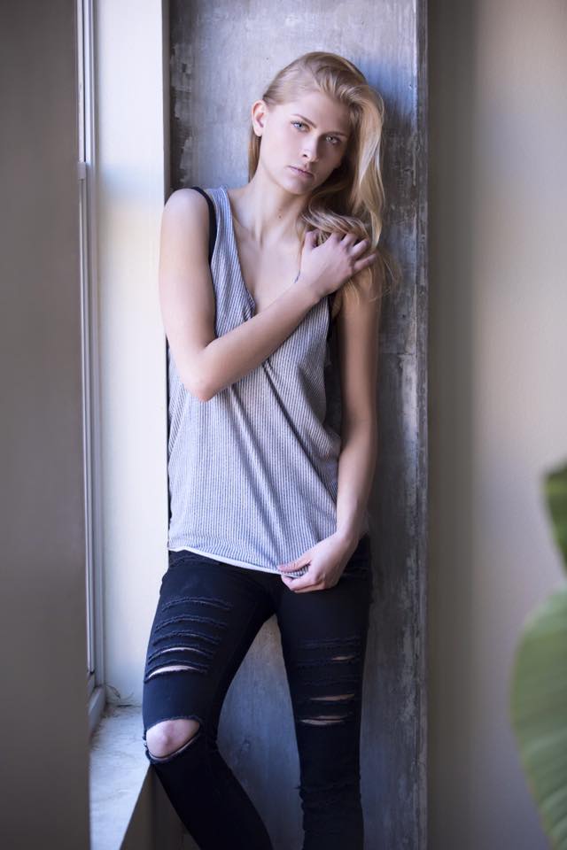 Female model photo shoot of Megan Huggins