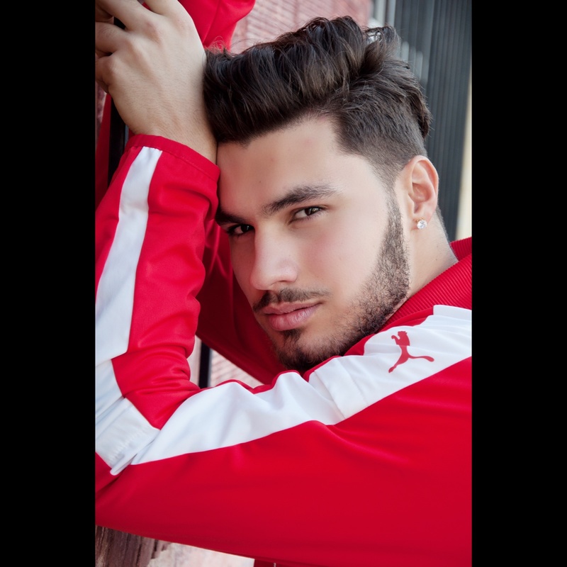 Male model photo shoot of Jayy_vezz