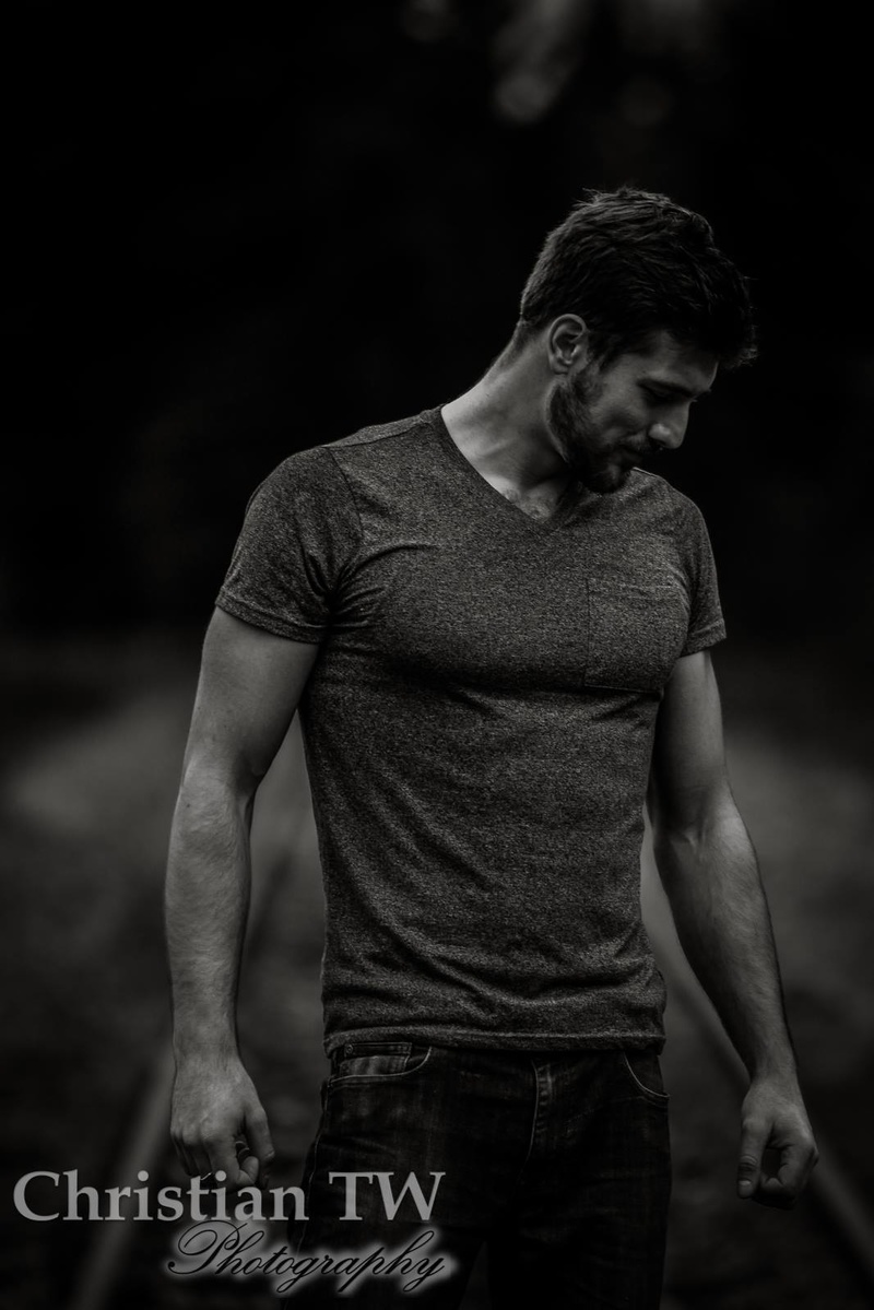 Male model photo shoot of Michael Timmermans