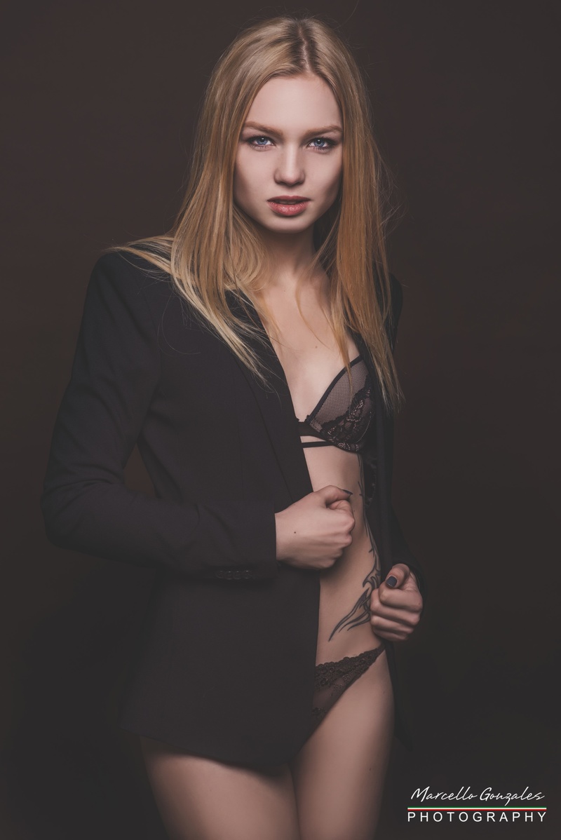 Female model photo shoot of Femski in Netherlands