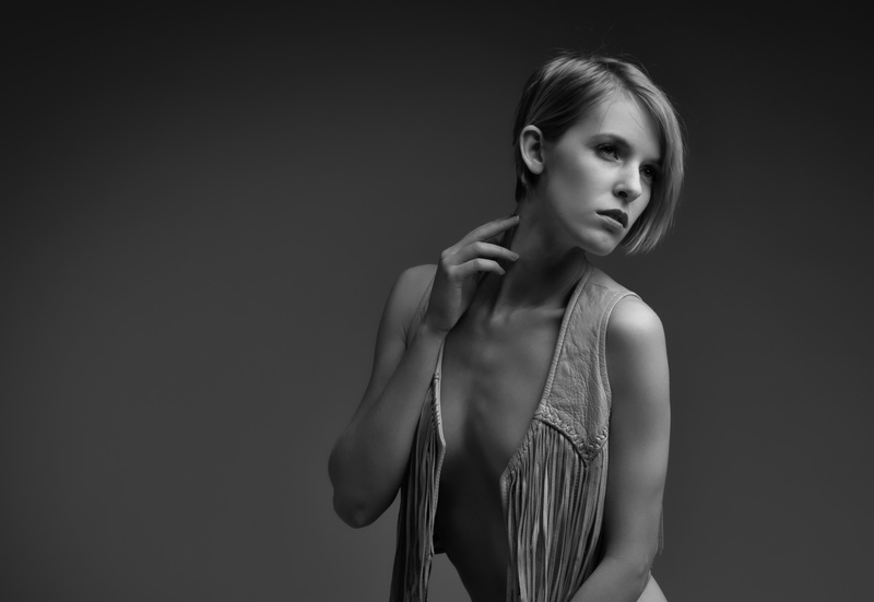 Female model photo shoot of Alexia Day by Duskrider in StrobePro Studio