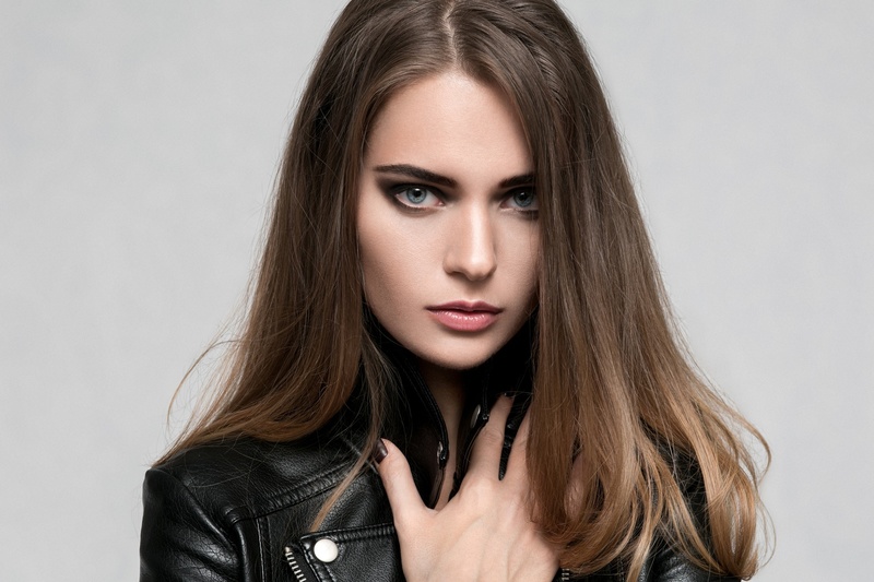 Female model photo shoot of PolinaZausova by Smoshkov