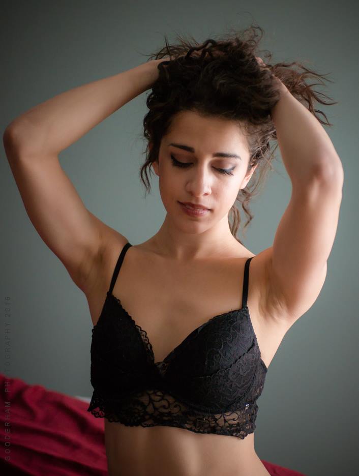Female model photo shoot of Rosa Raya