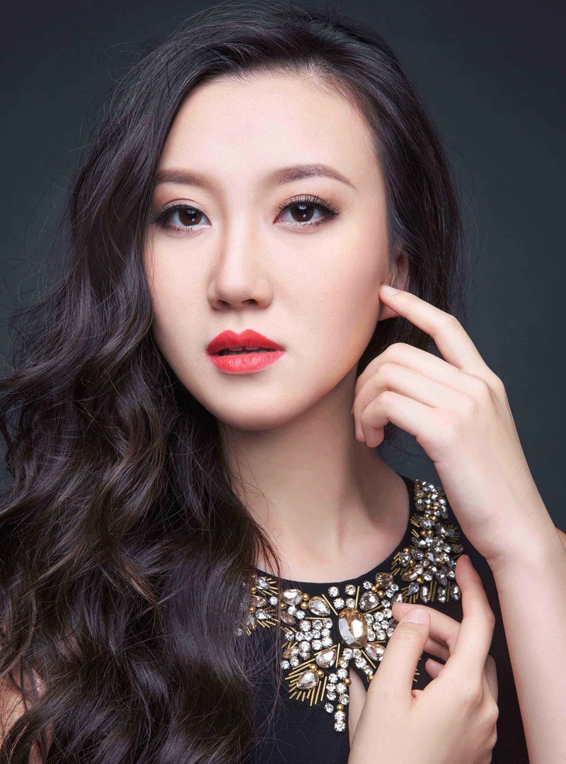 Female model photo shoot of Miss Du Chen