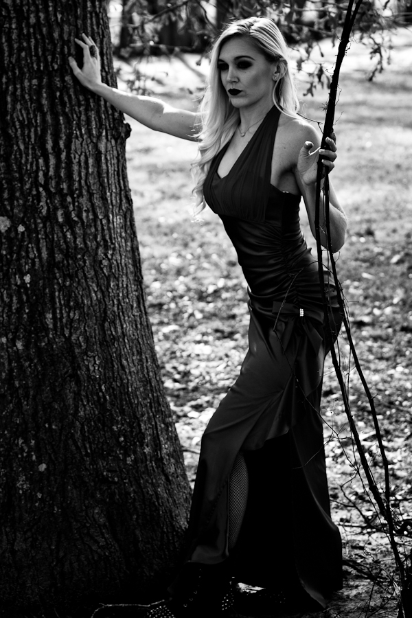 Female model photo shoot of britstahg91 in Texas