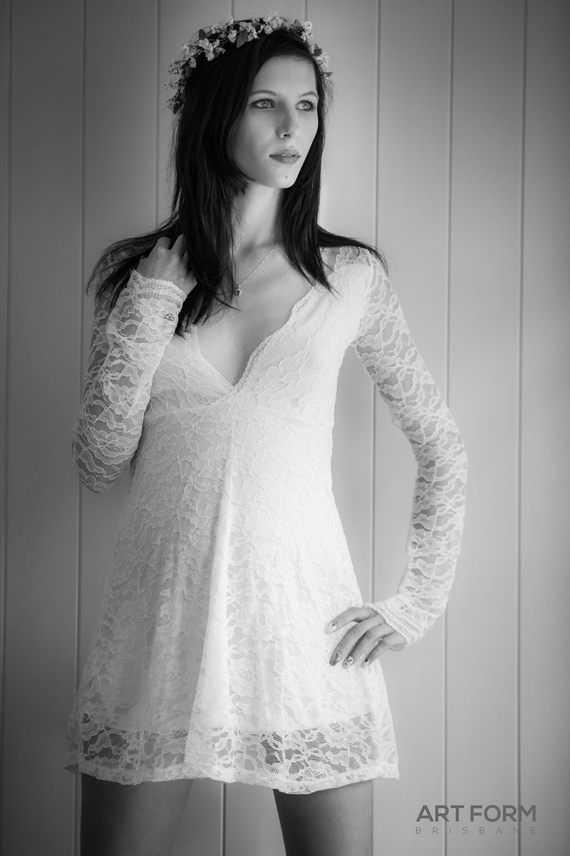 Female model photo shoot of Lucinda93