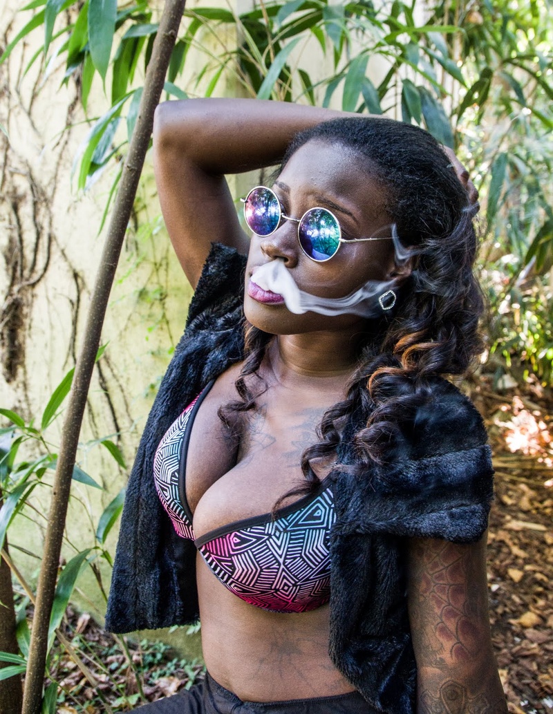 Female model photo shoot of Ebonyeyez by dr alex yu