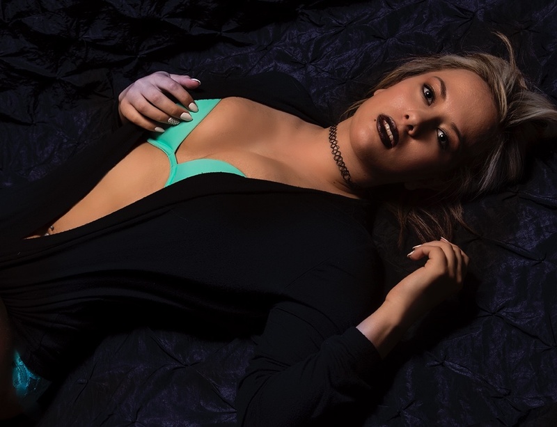 Female model photo shoot of Ashley Lintner by Studio403