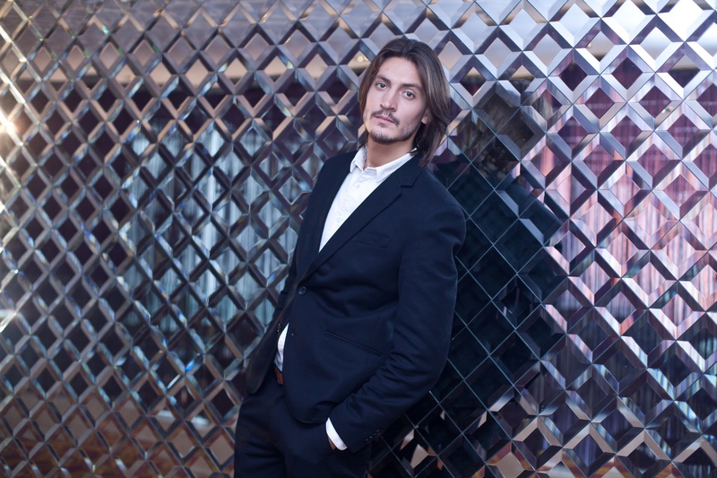 Male model photo shoot of Sergey Zhuravlev