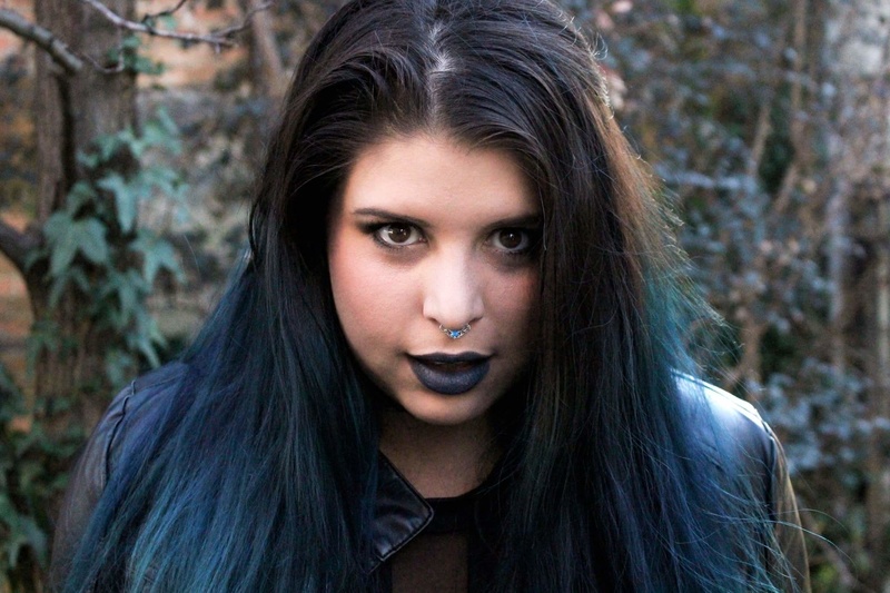 Female model photo shoot of ScaryKathryn