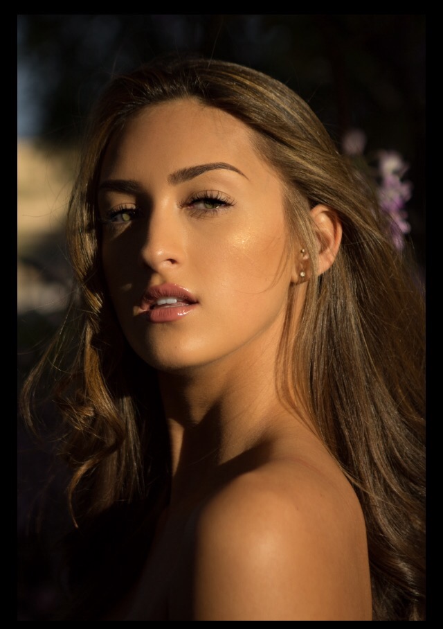 Female model photo shoot of Jasmine Coffey