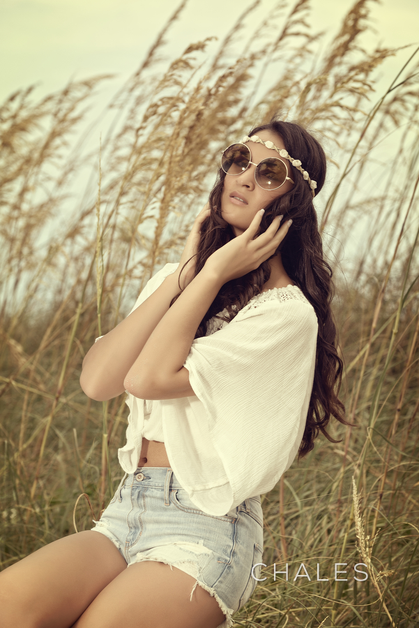 Female model photo shoot of Victoria Andino in miami