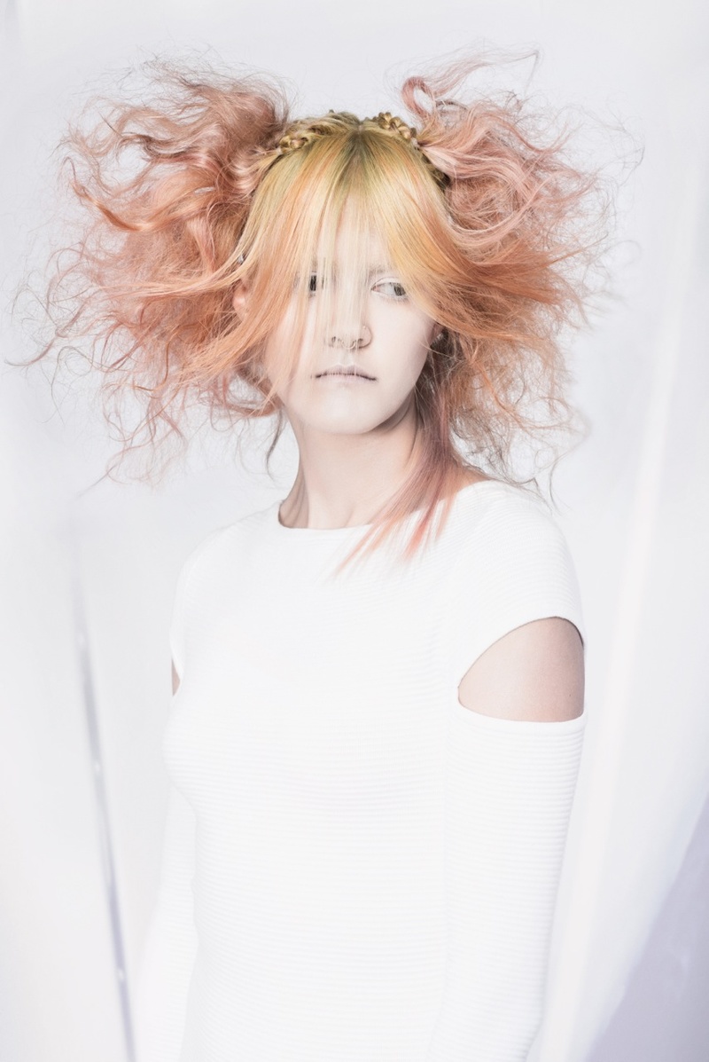 Female model photo shoot of Lisa Bryant Hair