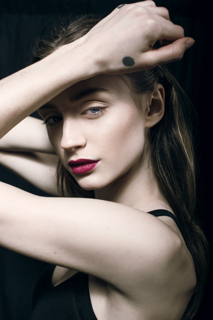 Female model photo shoot of Anna Gorkovets