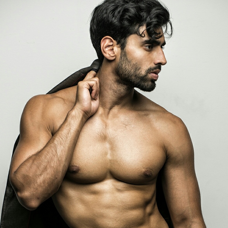 Male model photo shoot of AB Barras 