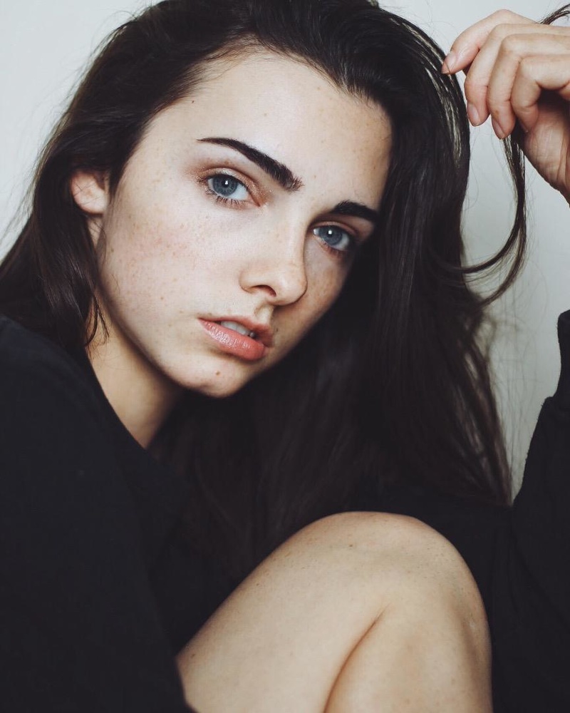 Female model photo shoot of SamanthaJoReed