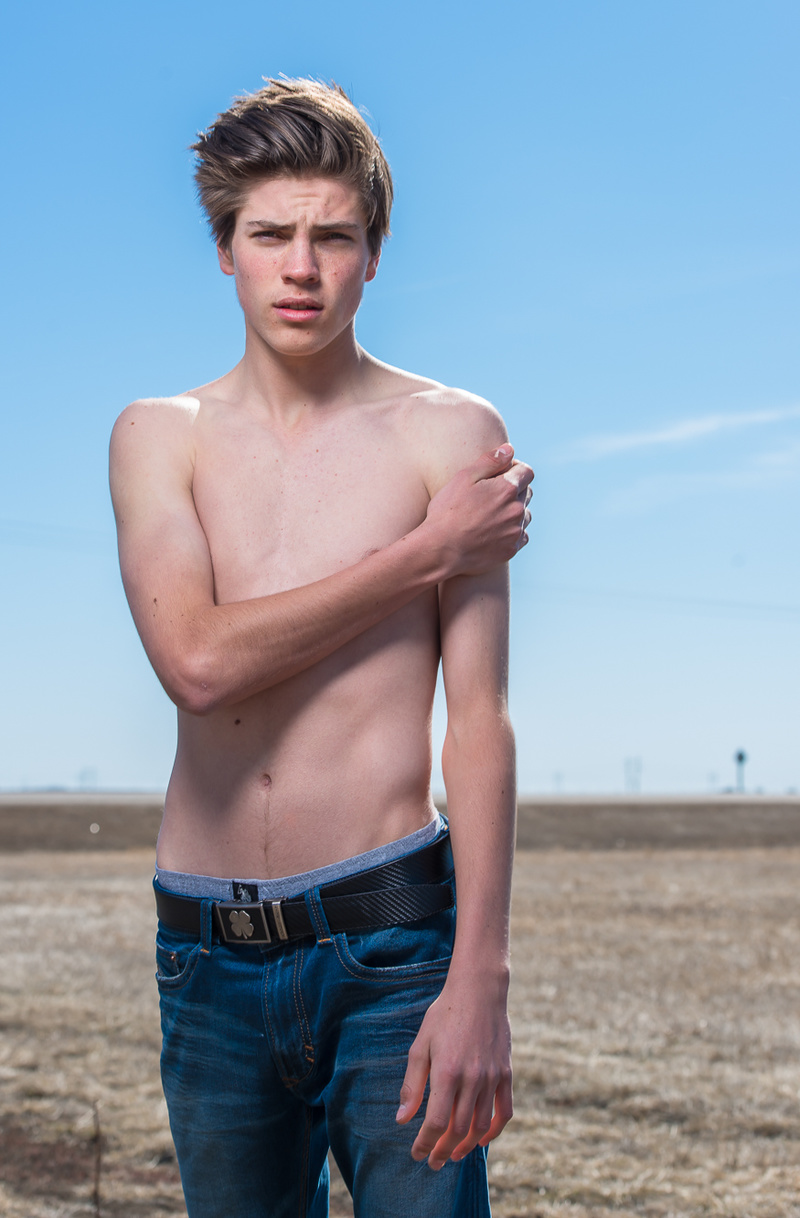 Male model photo shoot of Nicholas Everett