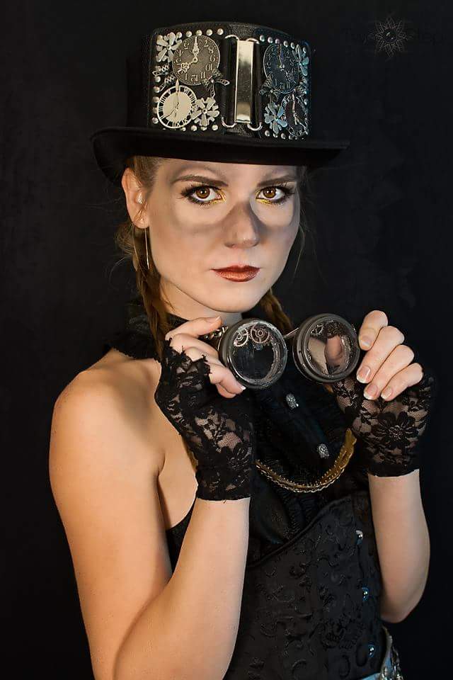 Female model photo shoot of Melendy Artistry in Sacramento