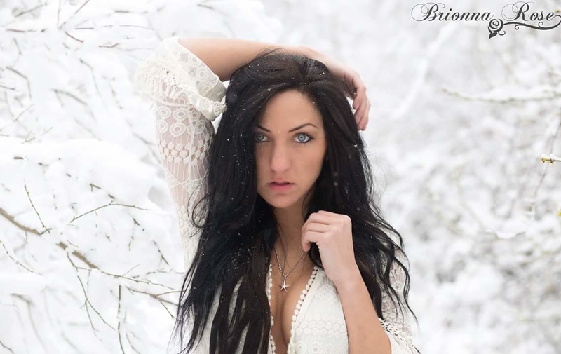 Female model photo shoot of Mallorie Blaze by Brionna 