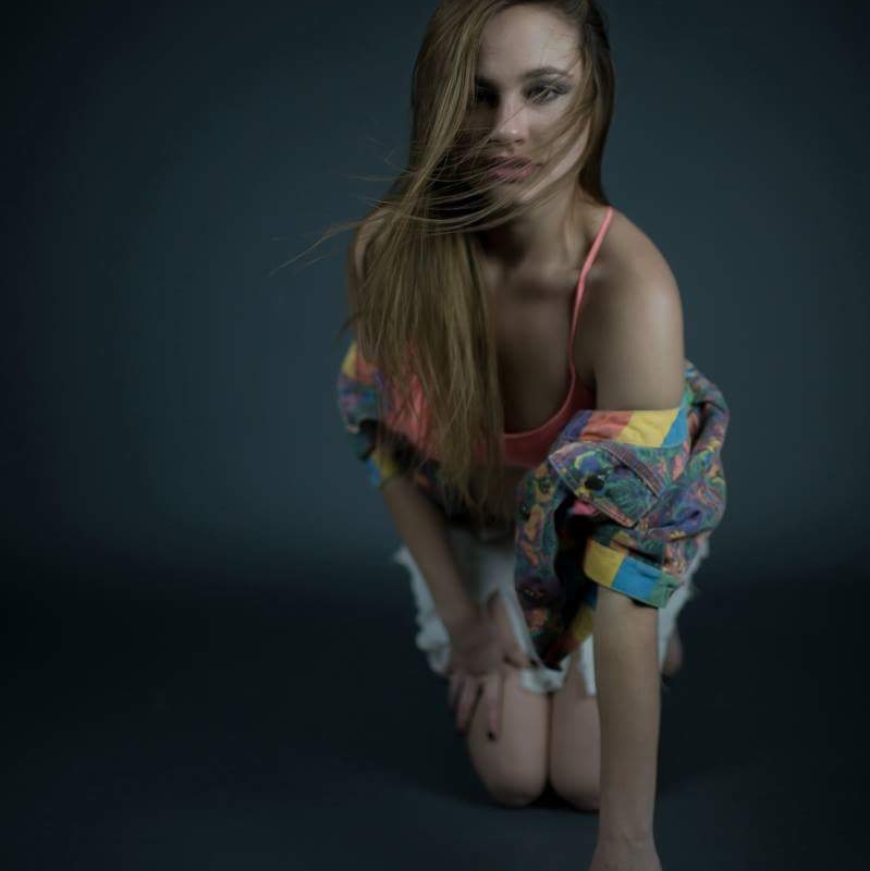 Female model photo shoot of Bella Layali by Diverse Photographers