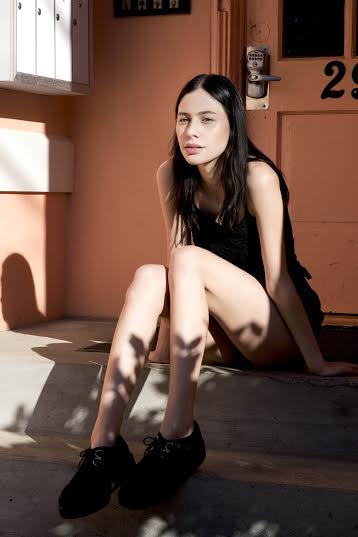 Female model photo shoot of NicoleBlackburn