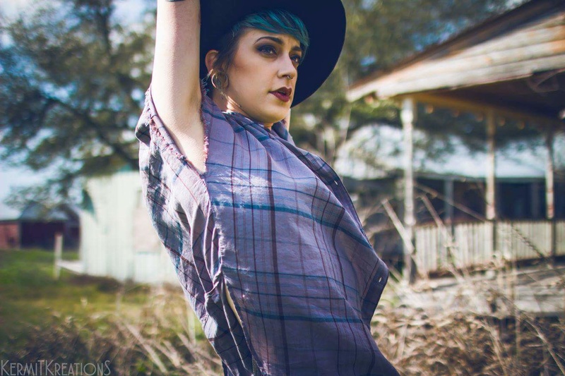 Female model photo shoot of alexblvck in Secret spot, TX