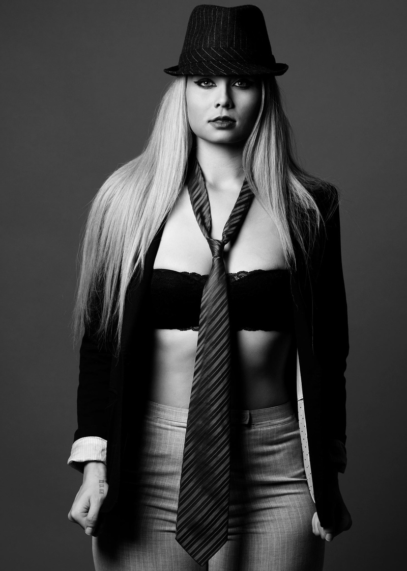 Female model photo shoot of IAshleyNicole