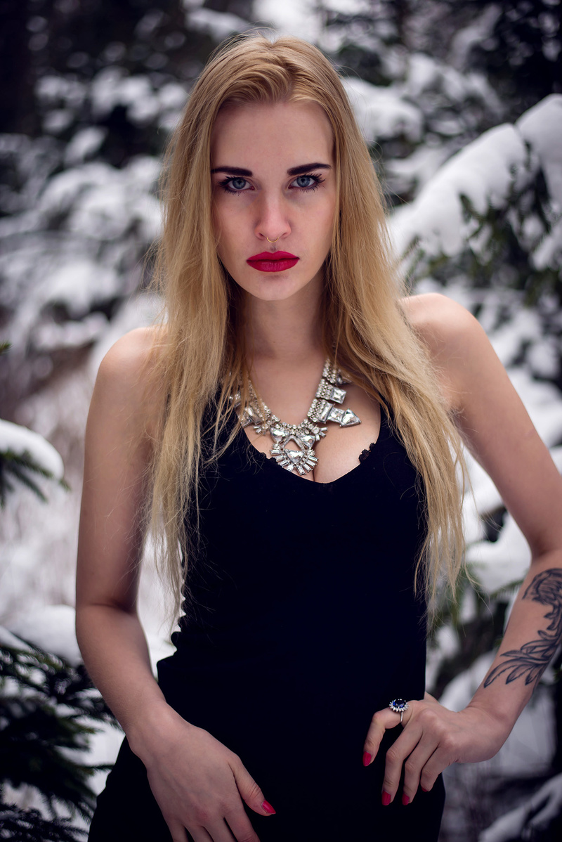 Female model photo shoot of Vestina7