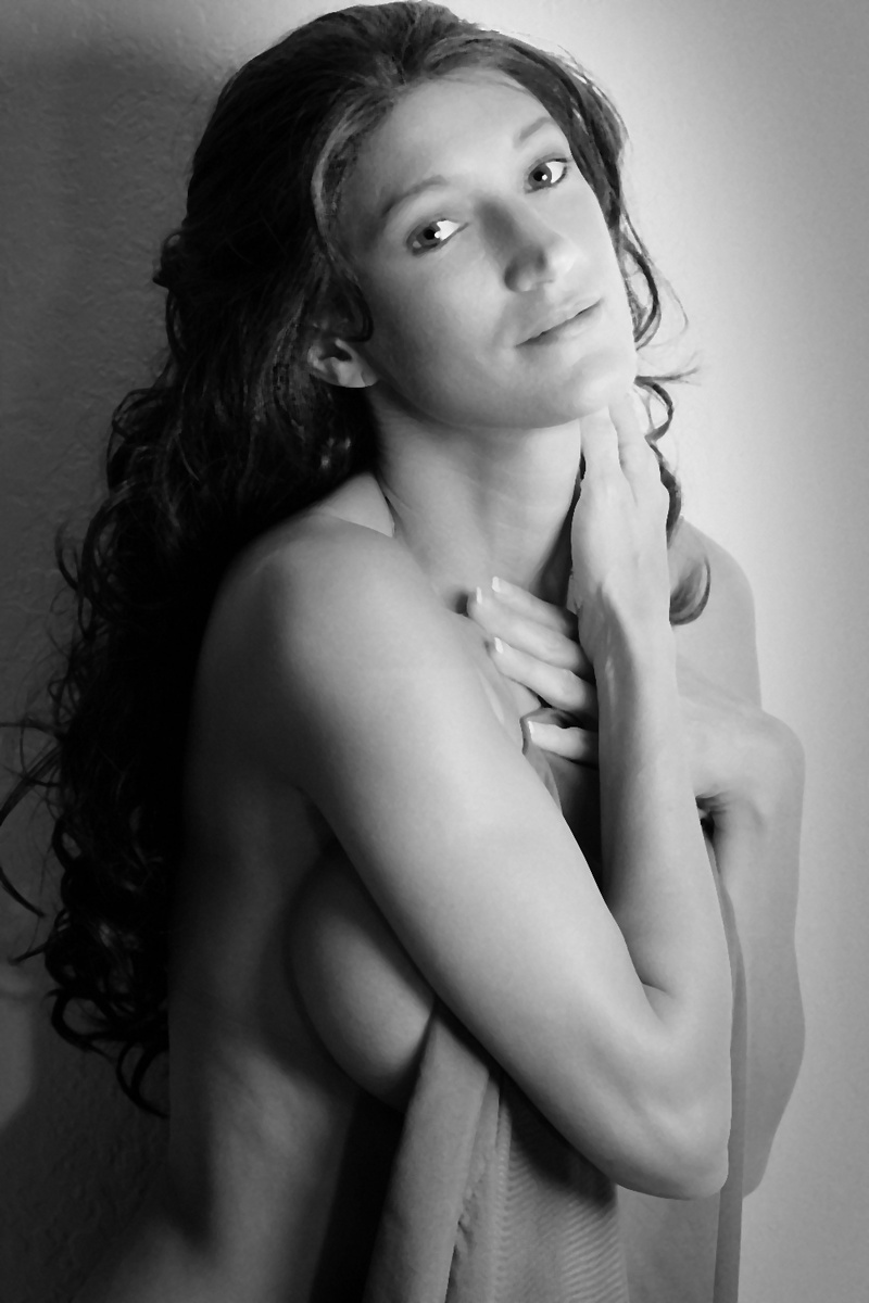 Female model photo shoot of Tpalme2 by mPm Studios in Oak Grove, MO