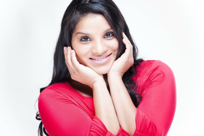 Female model photo shoot of Meena sofunny