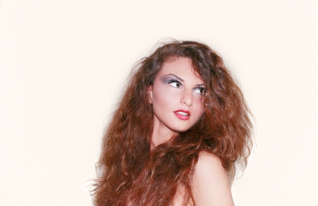 Female model photo shoot of RaychelleBreaud