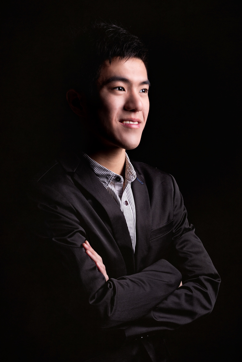 Male model photo shoot of Alvin Sheng