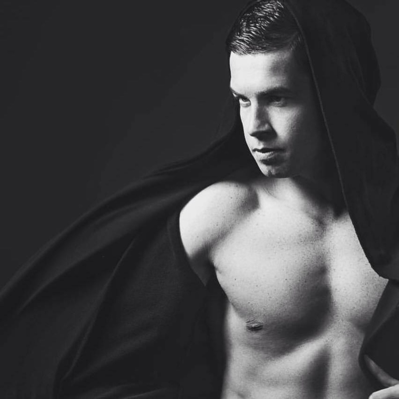 Male model photo shoot of Joe Nicolosi